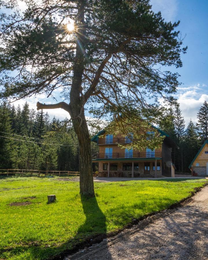 Apartmani Jezero Žabljak Buitenkant foto