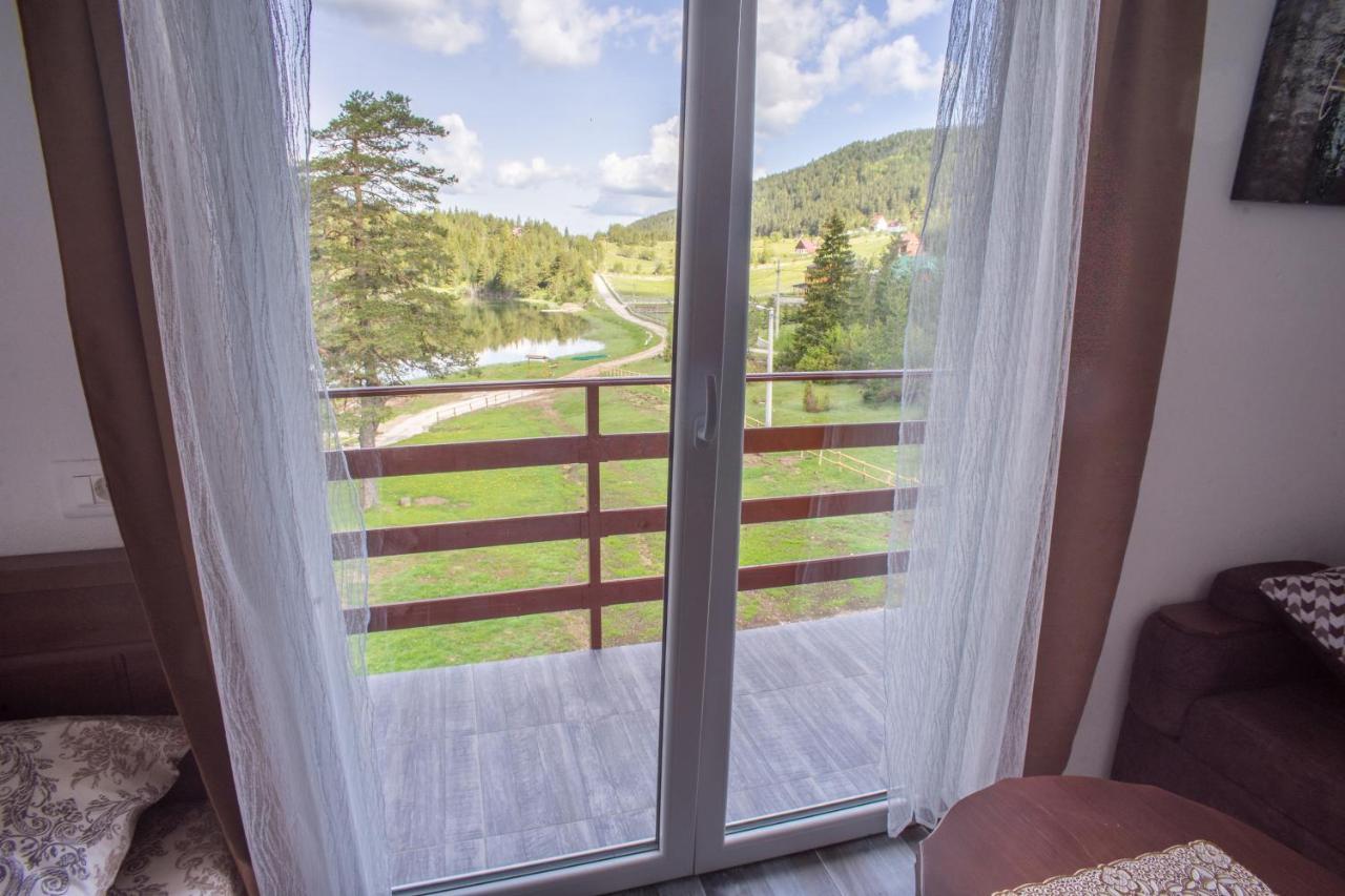 Apartmani Jezero Žabljak Buitenkant foto