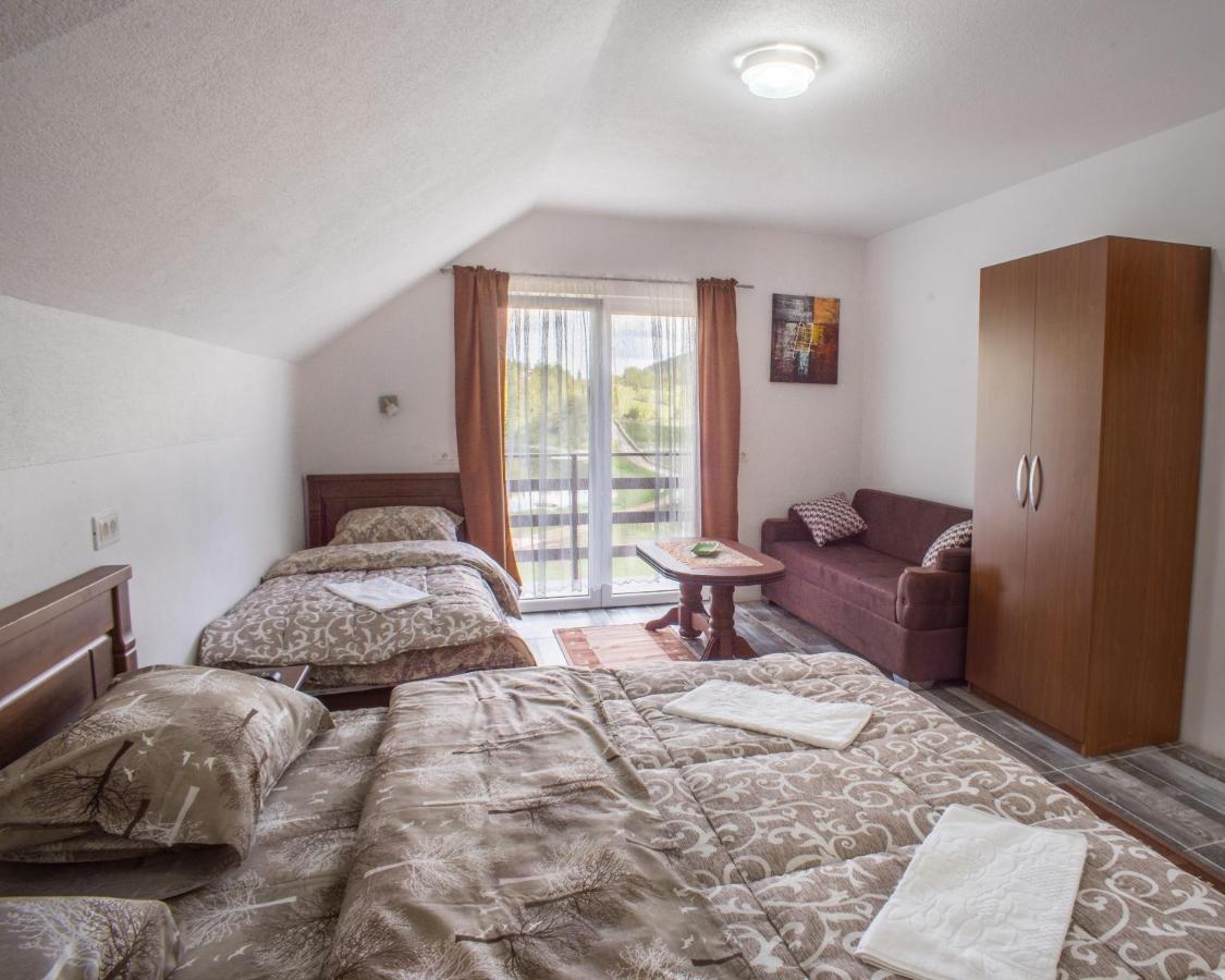 Apartmani Jezero Žabljak Buitenkant foto