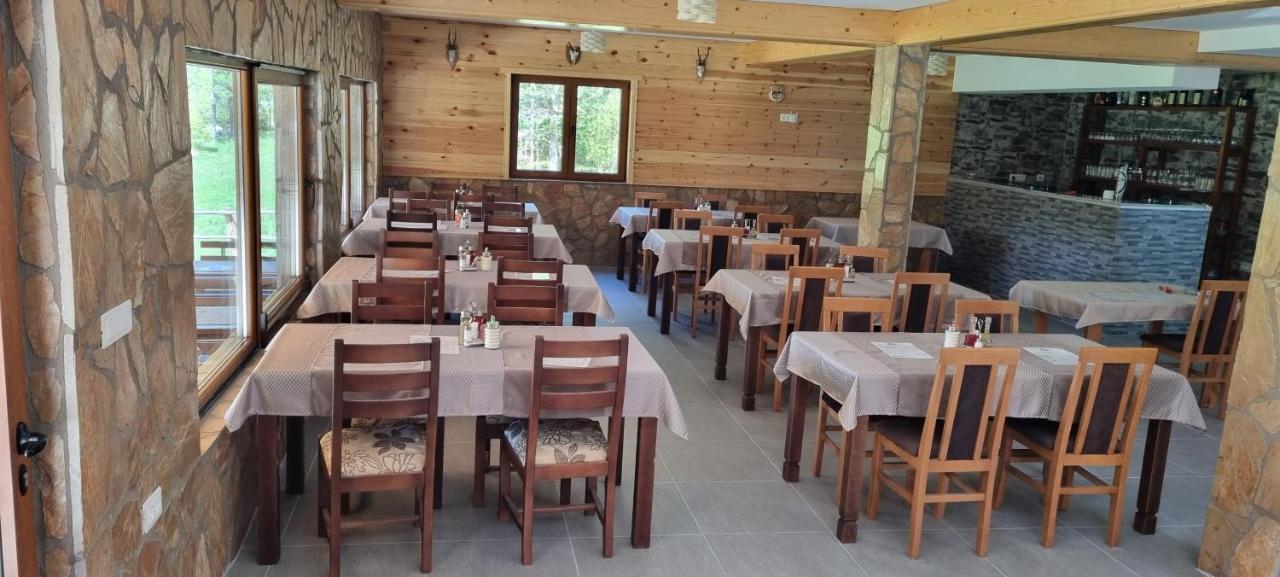 Apartmani Jezero Žabljak Buitenkant foto