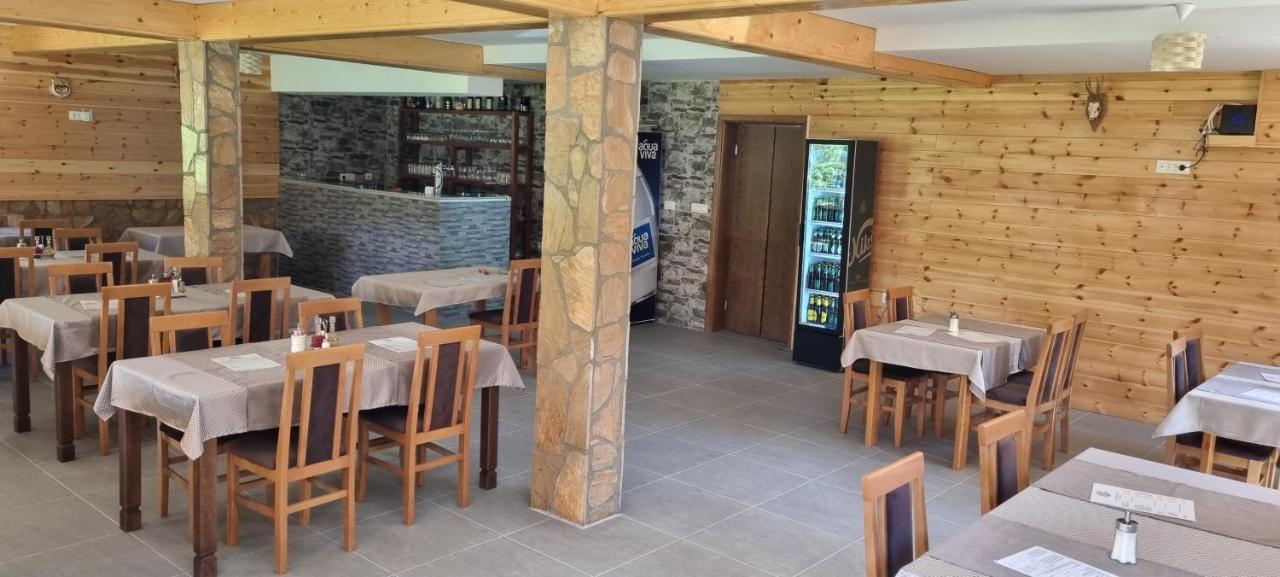 Apartmani Jezero Žabljak Buitenkant foto