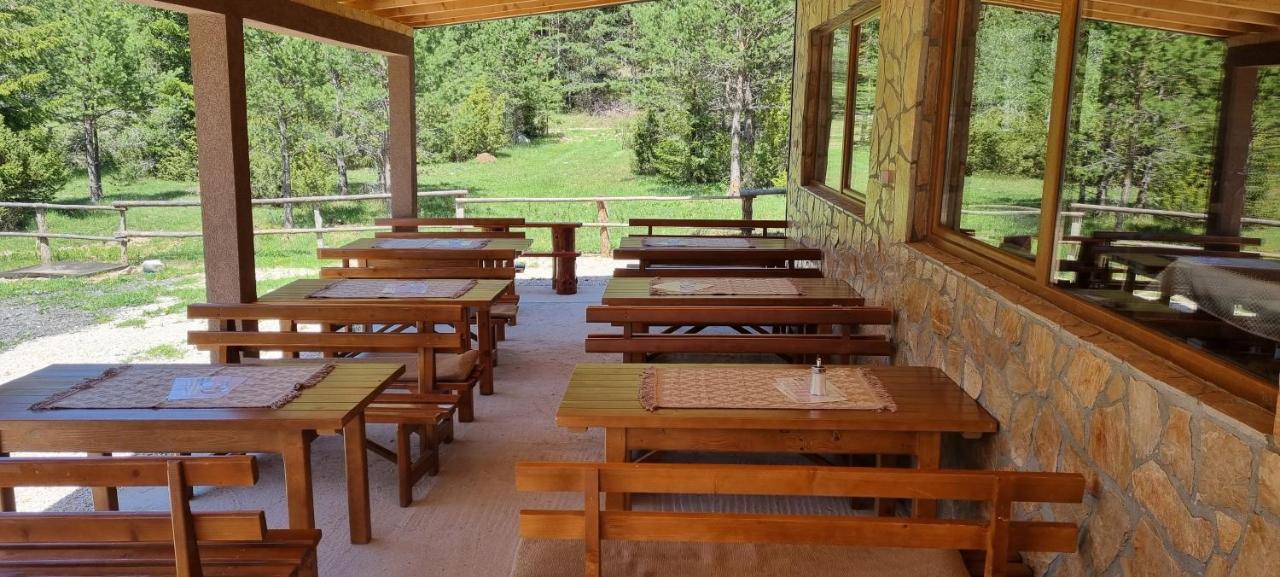Apartmani Jezero Žabljak Buitenkant foto