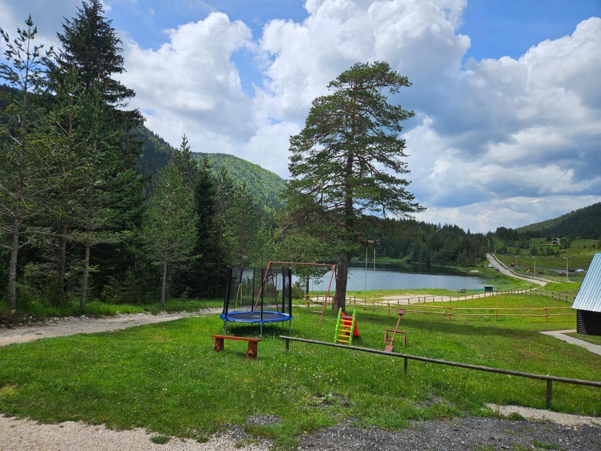 Apartmani Jezero Žabljak Buitenkant foto